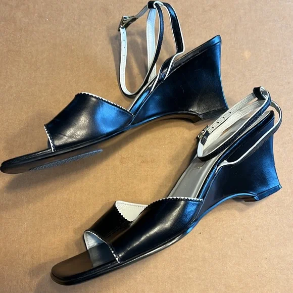 Womens leather sandals - Picture 3 of 5